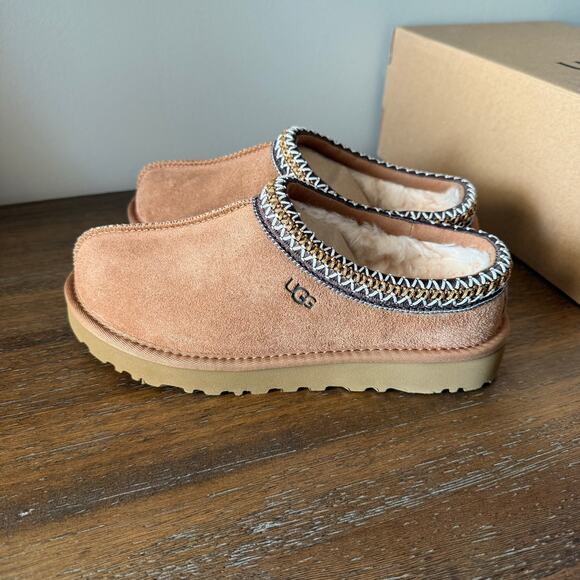 Ugg Woman’s Chestnut Brown Tasman Slip On Slipper Boots- Size 6 - Picture 1 of 8